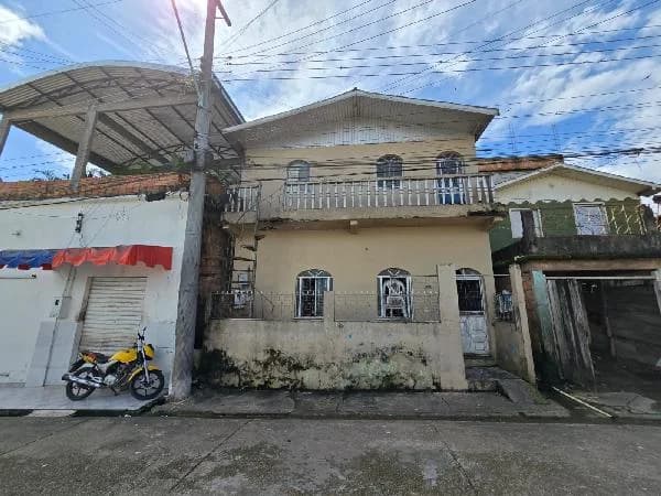 Foto do(a) Casa com 4 quartos à venda em TEFE - AM