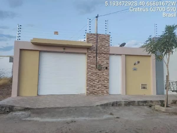 Foto do(a) Casa com 3 quartos à venda em CRATEUS - CE