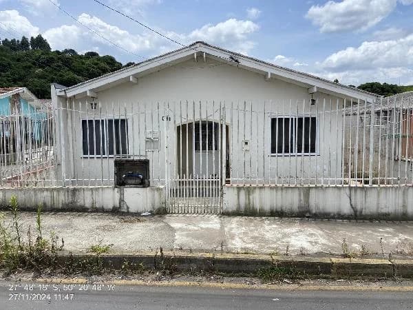 Foto do(a) Casa com 2 quartos à venda em LAGES - SC