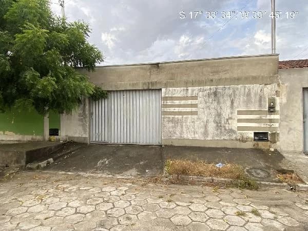 Foto do(a) Casa com 2 quartos à venda em TEIXEIRA DE FREITAS - BA
