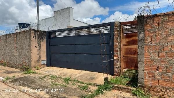 Foto do(a) Casa com 2 quartos à venda em PASSOS - MG