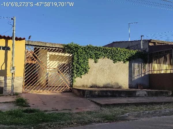 Foto do(a) Casa com 2 quartos à venda em VALPARAISO DE GOIAS - GO