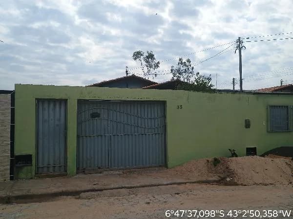 Foto de CASA - 2 QUARTOS - FLORIANO - OCUPADO