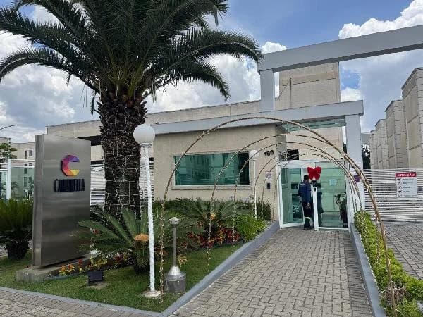 Foto do(a) Apartamento com 2 quartos à venda em CURITIBA - PR