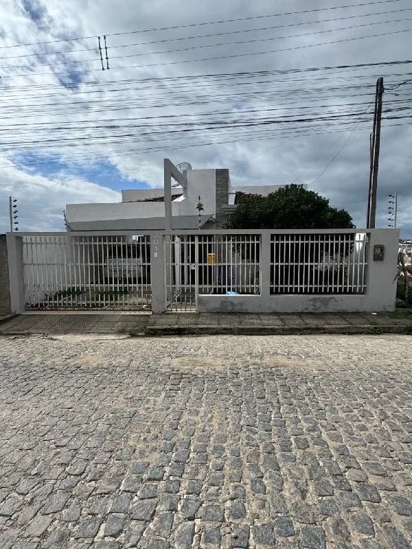 Casa - 4 Quartos - Gravata - Ocupado — foto 2