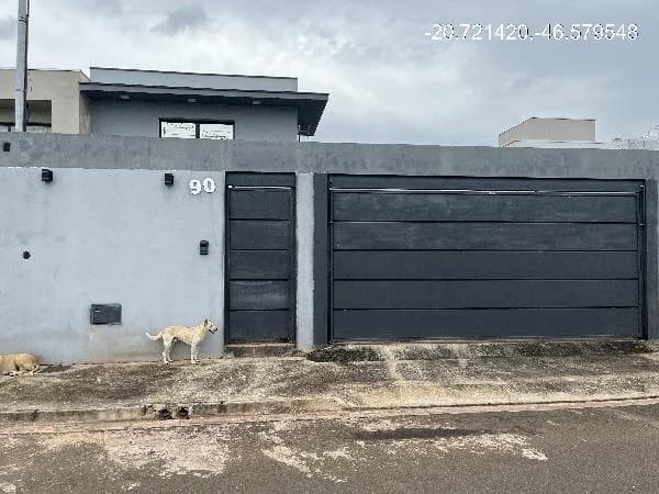 Casa - 3 Quartos - Passos - Ocupado — foto 2