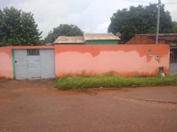 Casa - 2 Quartos - Bom Jesus de Goias - Ocupado — foto 2