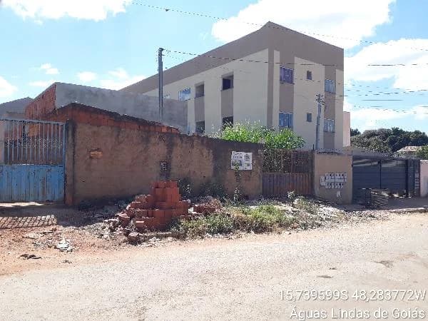 Casa - Aguas Lindas de Goias - Desocupado — foto 2