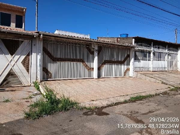 Casa - 2 Quartos - Ceilandia - Ocupado — foto 2