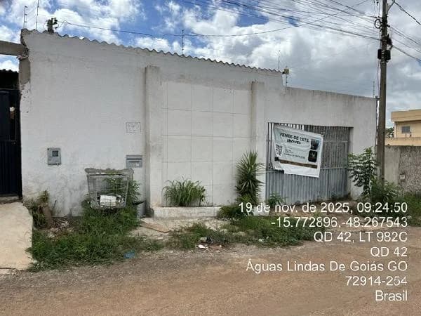 Casa - 2 Quartos - Aguas Lindas de Goias - Ocupado — foto 2