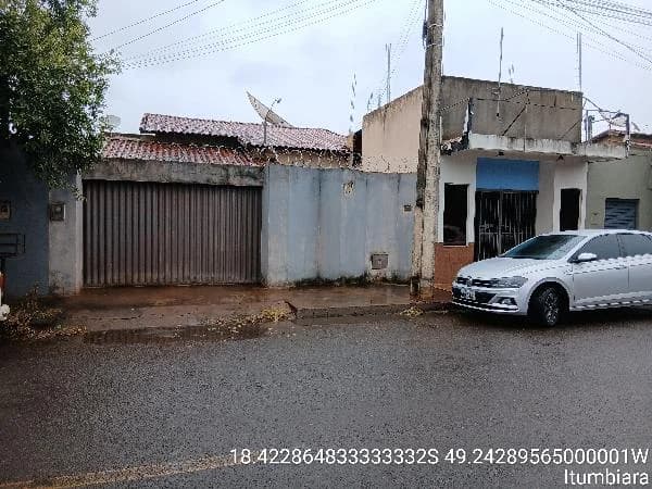 Casa - 3 Quartos - Itumbiara - Ocupado — foto 2