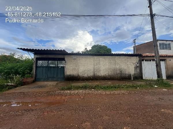 Casa - 2 Quartos - Padre Bernardo - Ocupado — foto 2
