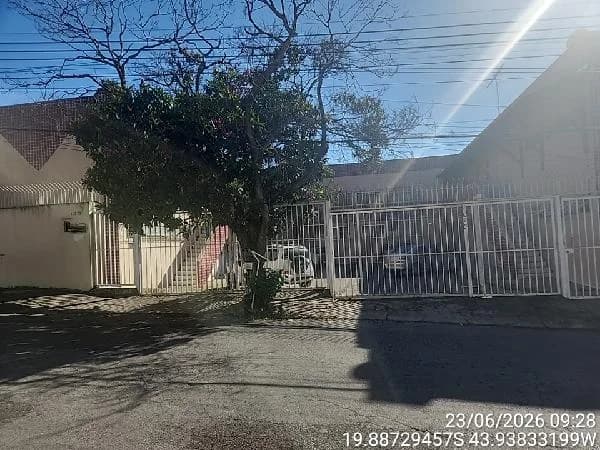 Apartamento - 2 Quartos - Belo Horizonte - Ocupado — foto 2