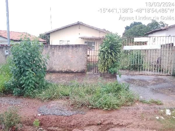 Casa - 2 Quartos - Aguas Lindas de Goias - Desocupado — foto 2