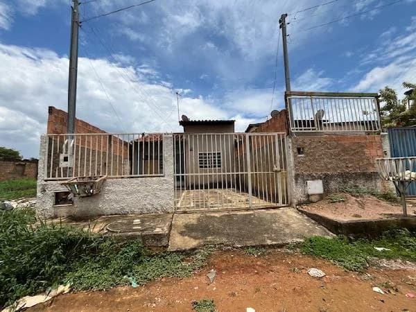 Casa - 2 Quartos - Luziania - Ocupado — foto 2