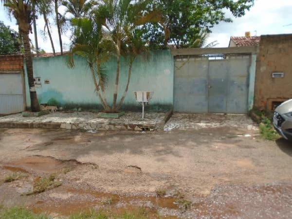 Casa - 2 Quartos - Santo Antonio do Descoberto - Ocupado — foto 2