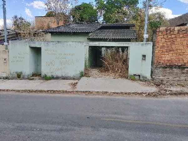 Casa - 2 Quartos - Campos Belos - Desocupado — foto 2