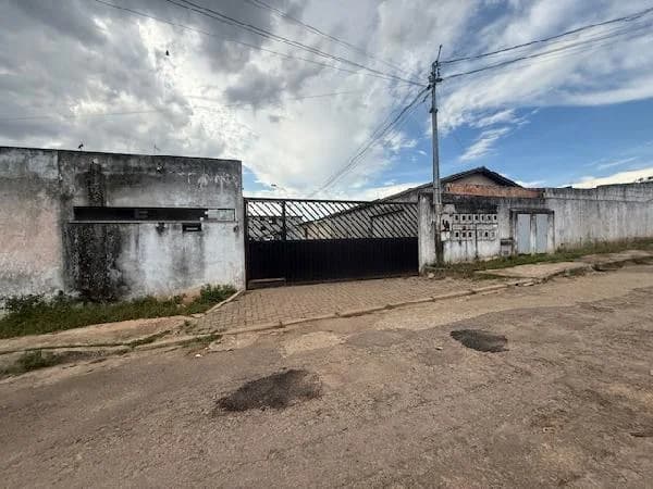 Casa - 2 Quartos - Luziania - Ocupado — foto 2