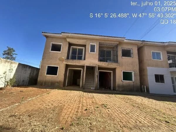 Apartamento - 2 Quartos - Cidade Ocidental - Desocupado — foto 2