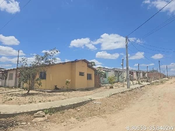 Casa - 2 Quartos - Bezerros - Ocupado — foto 2