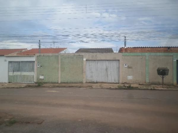 Casa - 2 Quartos - Santo Antonio do Descoberto - Ocupado — foto 2