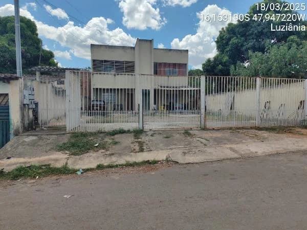 Apartamento - 2 Quartos - Luziania - Ocupado — foto 2