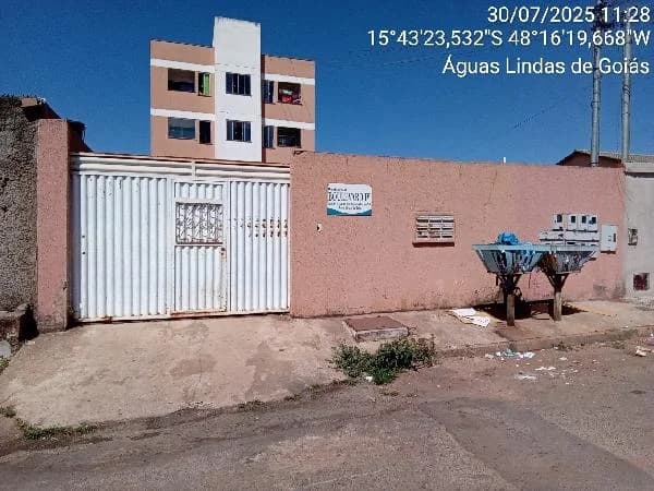 Apartamento - 2 Quartos - Aguas Lindas de Goias - Desocupado — foto 2