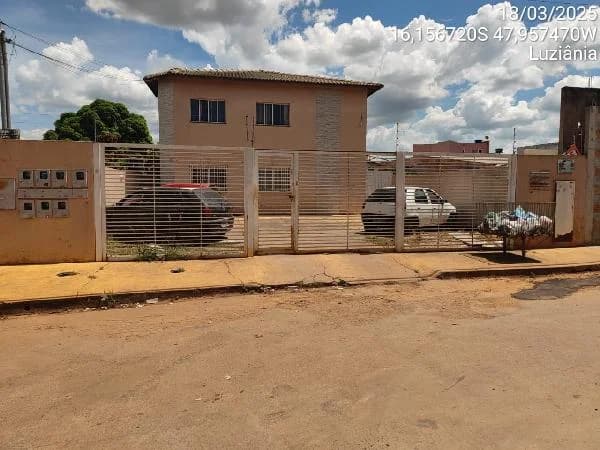 Apartamento - 2 Quartos - Luziania - Ocupado — foto 2