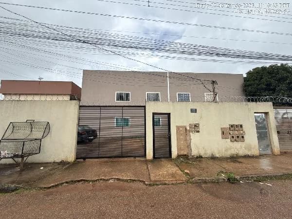 Apartamento - 2 Quartos - Aguas Lindas de Goias - Ocupado — foto 2
