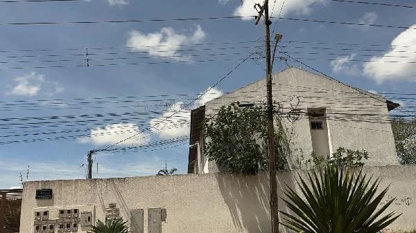 Casa - 2 Quartos - Aguas Lindas de Goias - Desocupado — foto 2