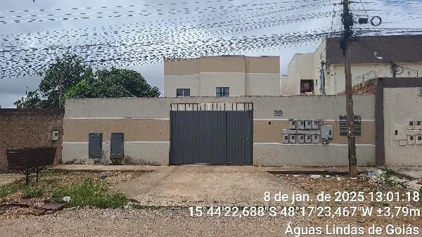 Apartamento - 3 Quartos - Aguas Lindas de Goias - Ocupado — foto 2