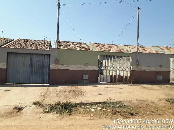 Casa - 2 Quartos - Santo Antonio do Descoberto - Ocupado — foto 2