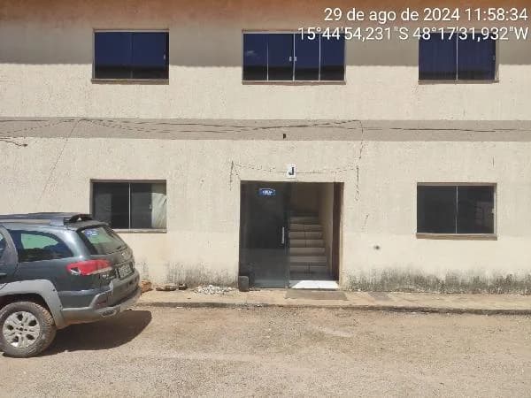 Apartamento - 2 Quartos - Aguas Lindas de Goias - Ocupado — foto 2