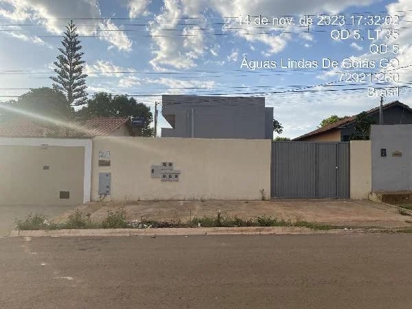 Apartamento - 2 Quartos - Aguas Lindas de Goias - Ocupado — foto 2