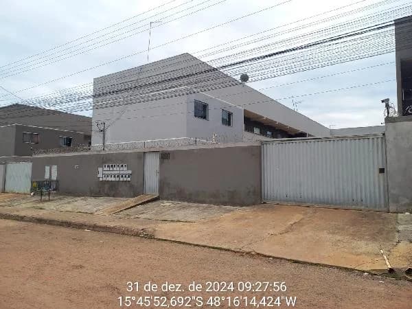 Apartamento - 2 Quartos - Aguas Lindas de Goias - Ocupado — foto 2