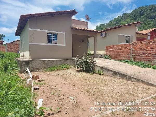 Casa - 2 Quartos - Altos - Ocupado — foto 2