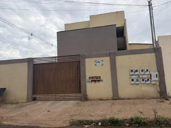 Apartamento - 2 Quartos - Aguas Lindas de Goias - Ocupado — foto 2