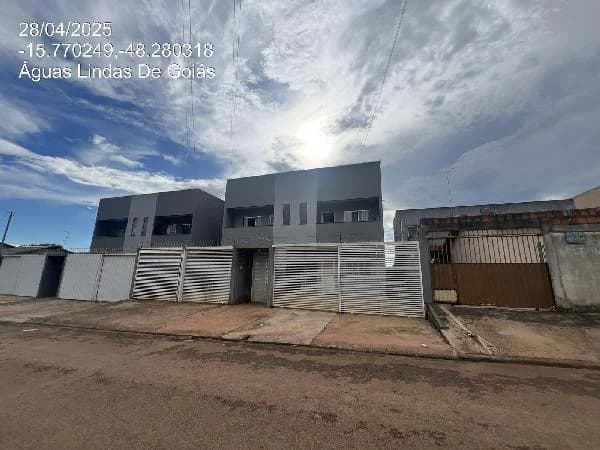 Apartamento - 2 Quartos - Aguas Lindas de Goias - Ocupado — foto 2
