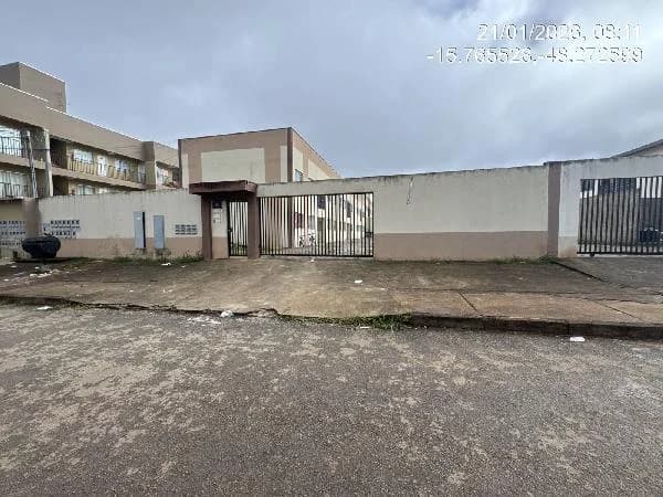 Apartamento - 2 Quartos - Aguas Lindas de Goias - Ocupado — foto 2