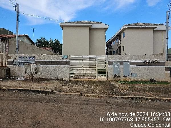 Apartamento - 2 Quartos - Cidade Ocidental - Ocupado — foto 2