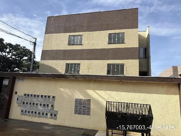 Apartamento - 2 Quartos - Aguas Lindas de Goias - Ocupado — foto 2