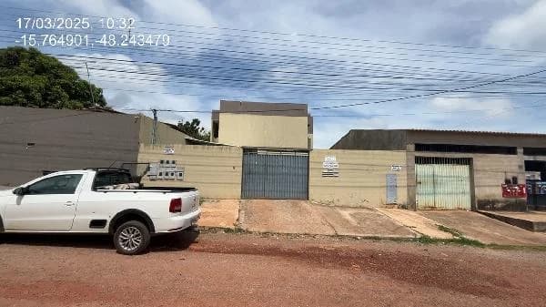 Apartamento - 2 Quartos - Aguas Lindas de Goias - Ocupado — foto 2