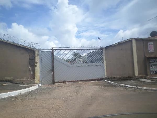 Casa - 2 Quartos - Cidade Ocidental - Desocupado — foto 2