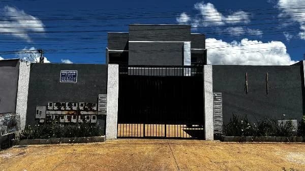 Apartamento - 2 Quartos - Aguas Lindas de Goias - Ocupado — foto 2