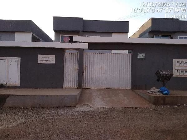 Apartamento - 2 Quartos - Luziania - Desocupado — foto 2