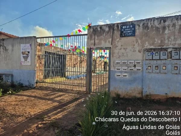 Casa - 2 Quartos - Aguas Lindas de Goias - Desocupado — foto 2