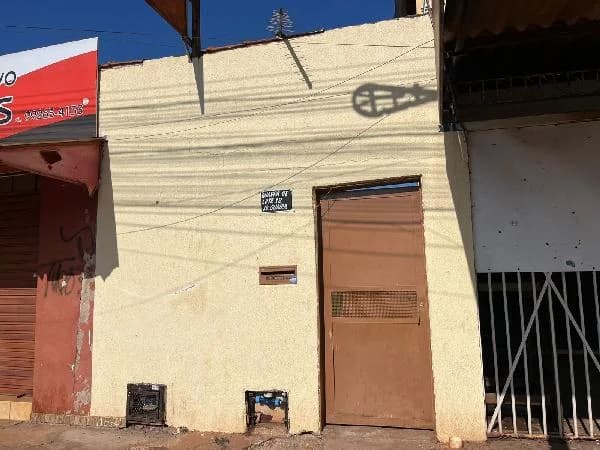 Apartamento - 1 Quartos - Aguas Lindas de Goias - Ocupado — foto 2