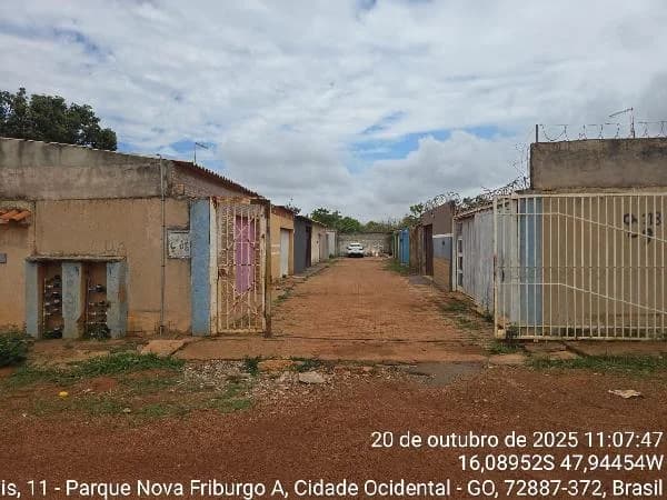 Casa - 2 Quartos - Cidade Ocidental - Desocupado — foto 2