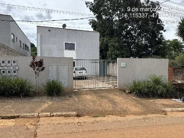 Apartamento - 2 Quartos - Luziania - Desocupado — foto 2