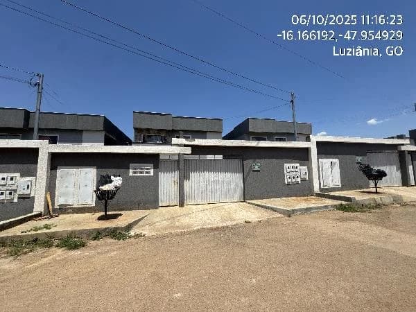 Apartamento - 2 Quartos - Luziania - Ocupado — foto 2
